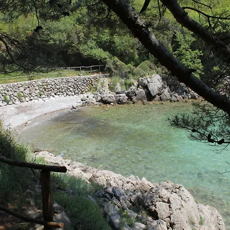 Triple Krk 3231a Gostinjska kuća