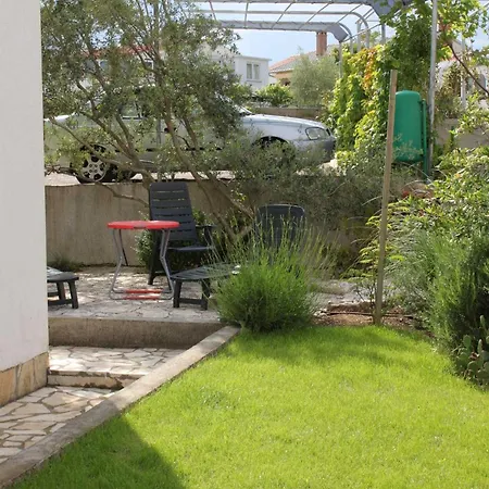 Guest house Triple Krk 3231a