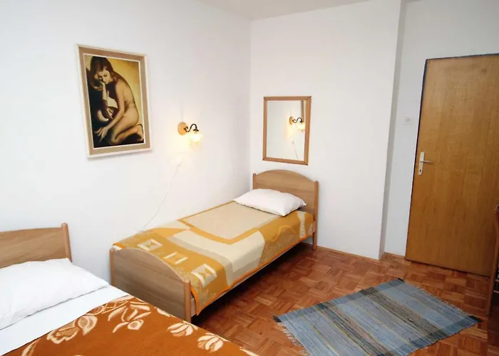 Triple Krk 3231a Affittacamere Vrh (Krk)