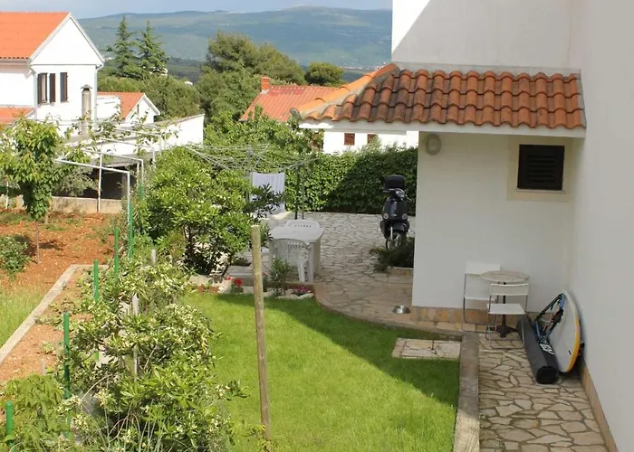 Affittacamere Triple Krk 3231a Vrh (Krk)